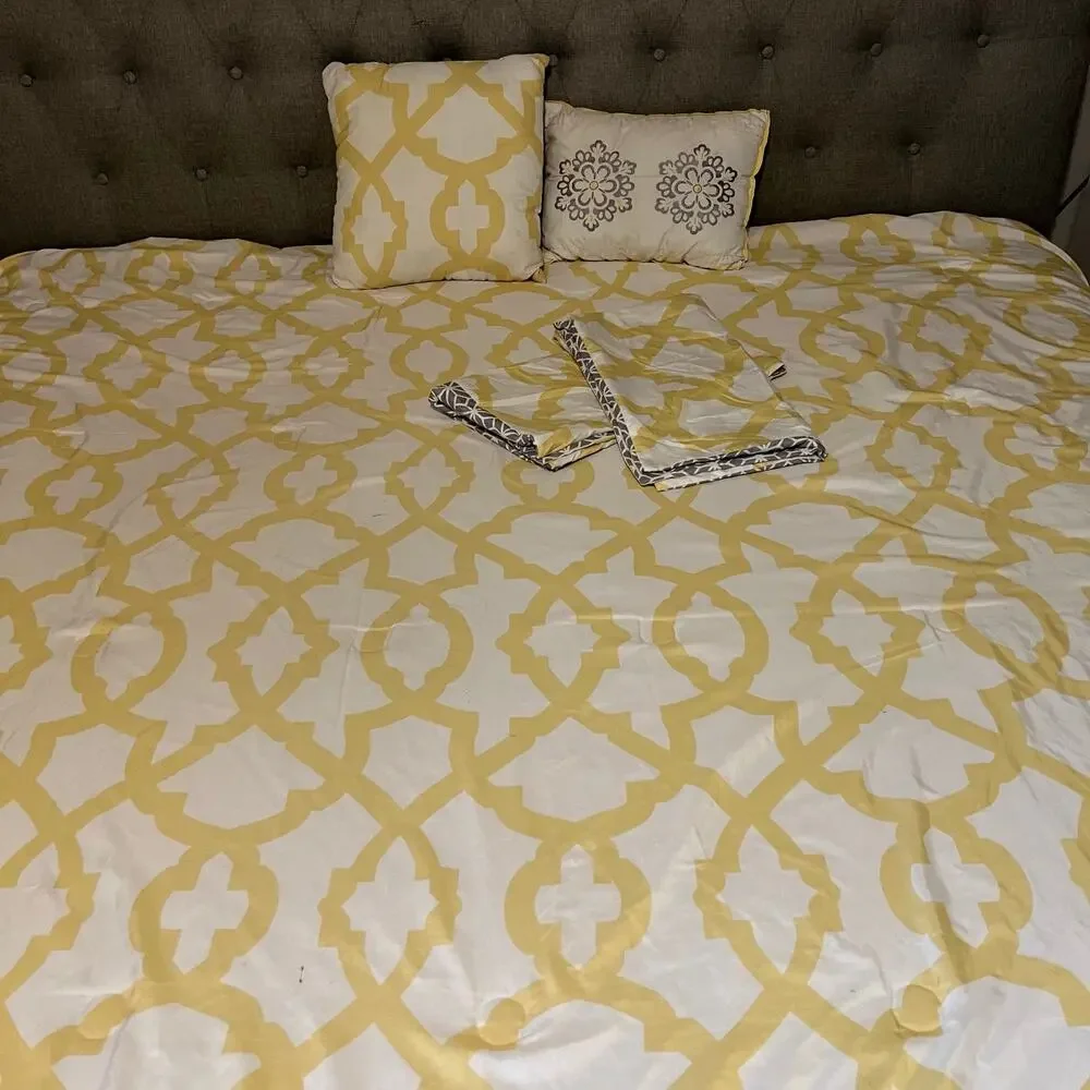 Queen Comforter Bedding Set Gray Yellow Medallion Better Homes Gardens 5 Pc